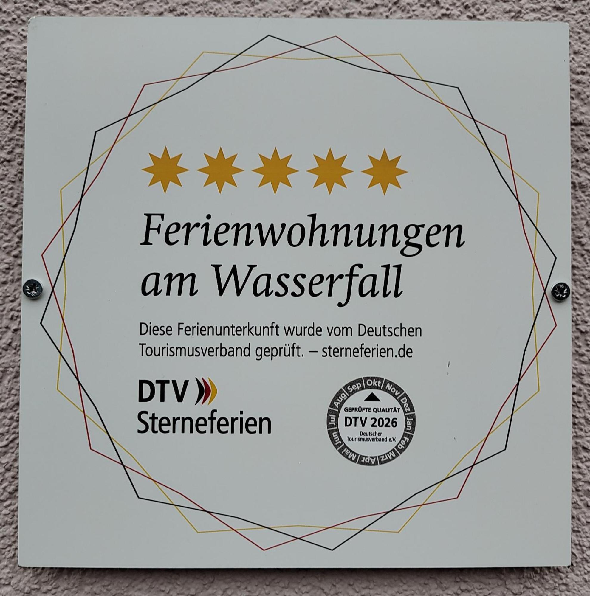 Ferienwohnungen Am Wasserfall Bad Urach Exterior photo